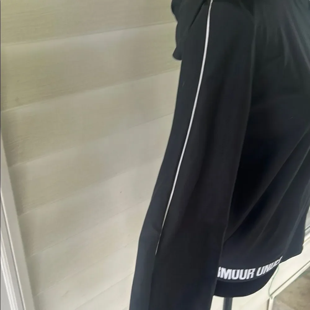 Under Armour Black HeatGear Jacket   E